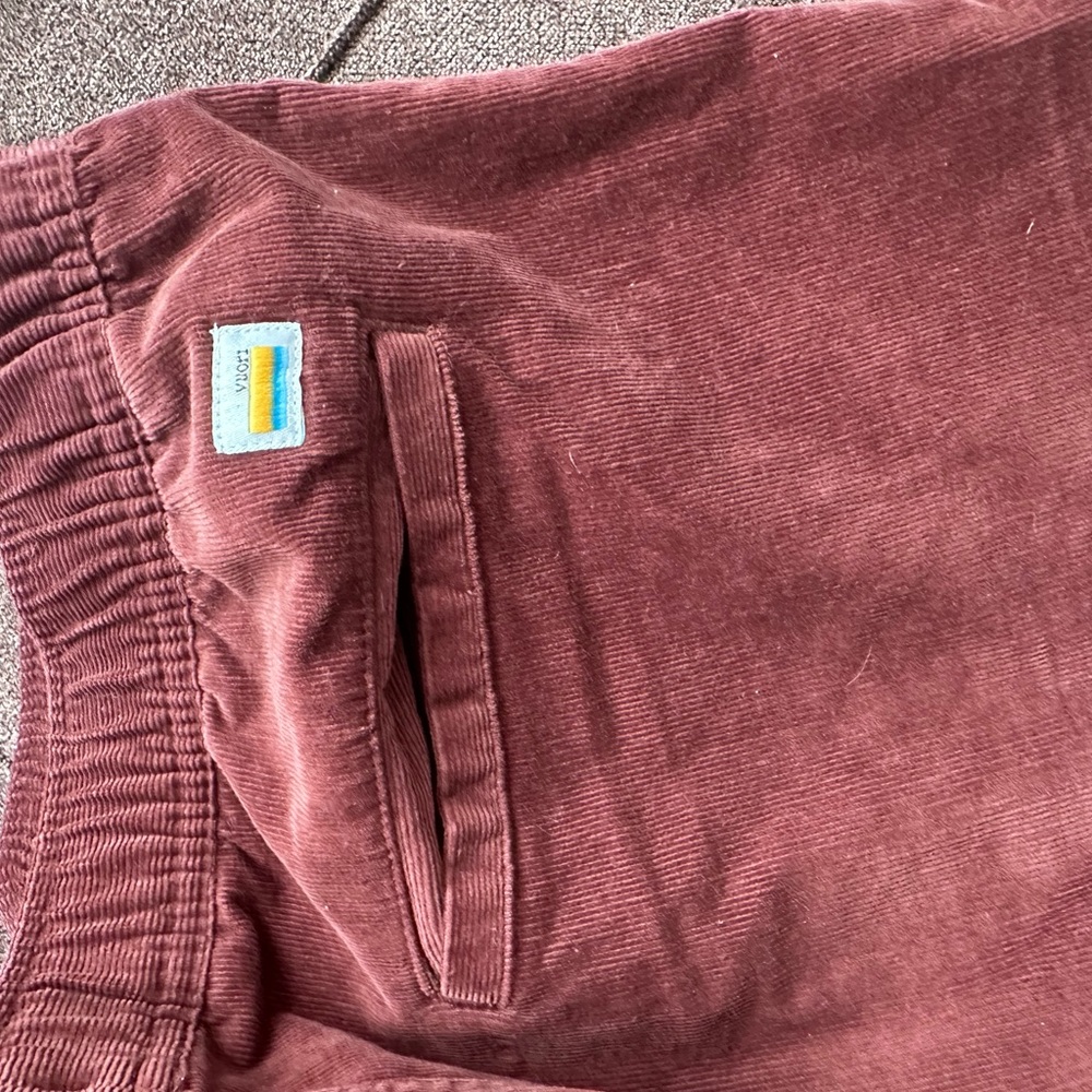 Vuori Corduroy Shorts in Burgundy